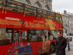 St Petersburg tourist bus
